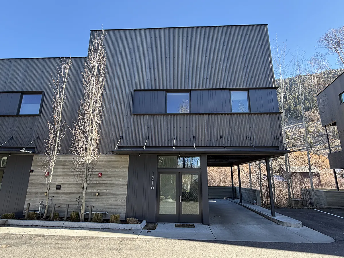 1216 S Highway 89 - 1