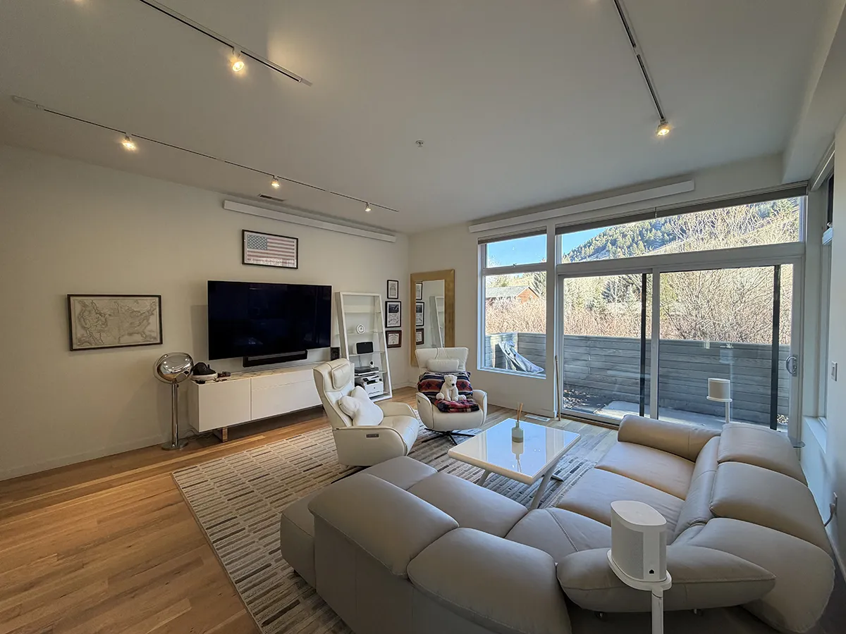 1216 S Highway 89 - 2